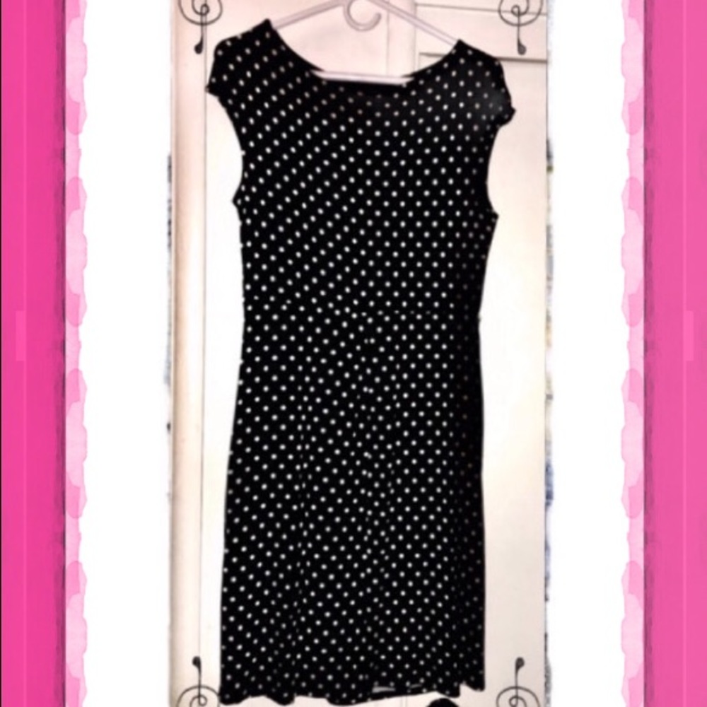 Sexy, vintage-style polka dot dress